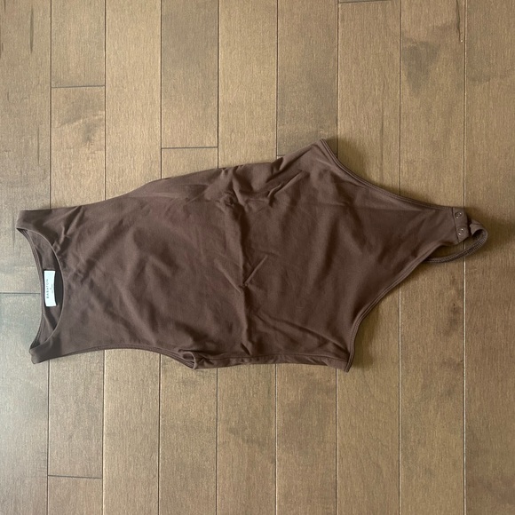 Babaton Contour Bodysuit - Picture 3 of 3